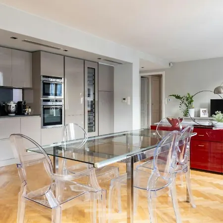Spacious 2bd With Large Terracecanal Saint-martin
