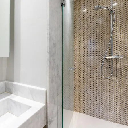 Spacious 2bd With Large Terracecanal Saint-martin *